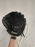 Mizuno Gbp 1207 12" Baseball Glove Black Leather Kids Rht Perfect Condition. Fixed Price $32.87.