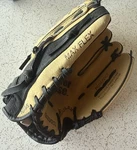 Mizuno Prospect GPP1102 Youth Baseball Glove Power Close Max Flex Rht. Fixed Price $31.99.