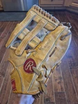 1980S Rawlings KM10 Mike Schmidt Autograph Wingtip Fielder Glove - Rht. Fixed Price $34.99.