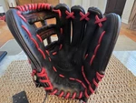 Wilson A2000 DW5 Baseball Glove 12" Rht. Fixed Price $185.00.
