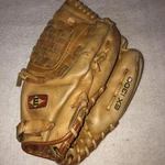 Easton EX1300 Rht 12 Baseball Glove Mitt Leather. Fixed Price $12.00.