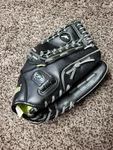 Franklin 22611-12 Rht Glove Black Baseball Fieldmaster Series. Fixed Price $29.99.