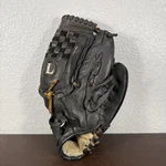 Louisville Slugger DSP13 13" Right Hand Throw Baseball Glove Leather. Fixed Price $29.51.