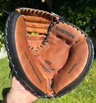 $180 Brand New Easton Professional 33" Usa Baseball Catchers Mitt Gold Glove. Fixed Price $95.00.