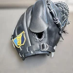 Raw Title: Hardball Gloves For Pitchersoptimized Baseball. Fixed Price $343.99.