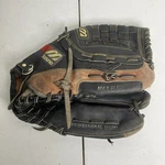 Mizuno MZ1391 Baseball Glove Web Max Flex Professional For Right-handed Thrower. Fixed Price $35.00.