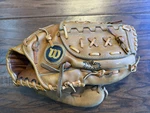 Wilson A2244 George Brett Vtg Baseball Glove Rht. Fixed Price $17.99.