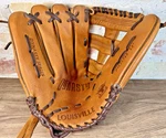 Louisville Slugger Dynasty Series 13" Baseball Glove DYLS1713 Steerhide Rht. Fixed Price $27.20.