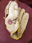 Rawlings PG20, 12" Softball Glove, Right Hand Throw. Fixed Price $25.00.
