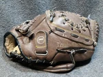 Louisville Slugger Player Series LPS36F Steerhide Leather Glove 12" Rht. Fixed Price $24.94.