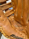 Mizuno MM5075FB Baseball Glove Professional Model Max Flex 12" Right Hand Throw. Fixed Price $18.00.