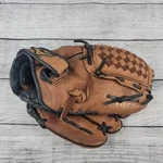 Mizuno Sure Fit Max Flex Prospect Baseball Glove Rht Softball. Fixed Price $20.97.