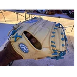 Rawlings Gg Elite 33" Rht Catcher's Mitt Leather Beige/blue Pro Design Toe. Fixed Price $159.99.
