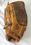 Dave Winfield Rawlings OR519 Softball Baseball Fastback Left Hand Thrower Glove. Fixed Price $14.99.
