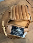 Nesco 8040 Baseball Glove Kids Pro-player Top Grain Cowhide Deep Scoop Pocket. Fixed Price $16.20.