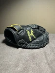 Youth Mizuno 32 Softball Catchers Mitt Right Throw GXS101RG. Fixed Price $119.99.