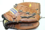 Champro Cowhide MVP-5000 Leather 13 Baseball Mitt Rht Dyna-hinge. Fixed Price $18.99.