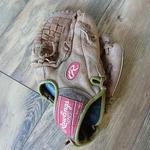 Rawlings PP115BC 11.5" Player Preferred Right Hand Throw Baseball Glove Gold. Fixed Price $17.99.