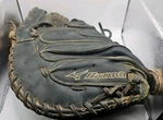 Mizuno Gxs 31TG 34.50" Rht Black Catcher Mitt Glove Right Hand Throw Softball. Fixed Price $89.99.