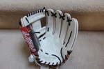 Rawlings Nwt R2G Heart The Hide 12" Rht Softball Glove PROR716SB-2WRG. Fixed Price $230.00.