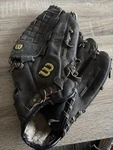 Wilson Team Series Baseball Glove A1741 12.5" Rht Black Leather Mitt. Fixed Price $22.99.