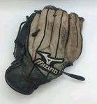 Mizuno Mmx 1050P1 Youth Baseball Glove. 10.5 Surefit Foam Power Close Rht. Fixed Price $12.95.