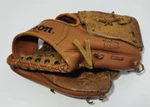 Vintage Wilson A2195 Jim Catfish Hunter Hawk Baseball Glove Mitt Rht Korea. Fixed Price $15.73.