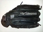 Mizuno Supreme GSP1251F2DBK Women's 12.5" Fastpitch Softball Glove Lht Leather. Fixed Price $17.99.