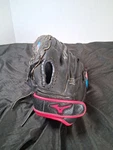 Mizuno Gpp 1155F2 Finch Softball Glove Left Hand Thrower 1/2 Black Leather. Fixed Price $10.00.