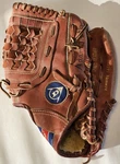 Dunlop 889/516 Rht Right Handed Throwing Challenger 11 Baseball Glove Leather. Fixed Price $24.99.