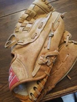 Rawlings CS98 Cal Ripkin Jr Signature Series 11" Youth Baseball Glove. Fixed Price $15.99.