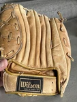 Vintage Wilson Leather Glove Autograph Model Jim Catfish Hunter A2166 Mitt. Fixed Price $15.00.