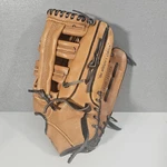 Macgregor MCFG125X 12.5" Rht "varsity Fielder" Infield/outfield Baseball Glove. Fixed Price $16.87.