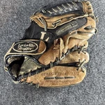 Louisville Slugger GEN1150BM Genesis 1884 Series 11.5 Youth Baseball Glove Rht. Fixed Price $12.89.