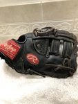 Rawlings H115FBM Boys Black Broken-in 11.5 Baseball First Mitt Right Throw. Fixed Price $100.00.