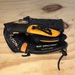 Easton 9.5 Inch Pattern EKP95 Z Flex Baseball Glove Youth Rht. Fixed Price $18.87.
