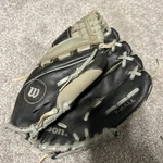 Wilson A200 T-ball 10" Black Gray Rht Glove A0200 MC10 Guc. Fixed Price $12.99.
