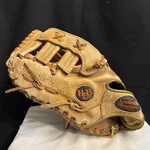 Louisville Slugger KF3497 Steve Garvey Catcher Glove Lh. Fixed Price $22.97.