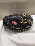 Rawlings Rscmb 32 Boys Middle School Broken-in Baseball Catchers Mitt Right. Fixed Price $100.00.