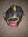 Rawlings Series Baseball Training 9.5 Inches Glove - R9TRBG. Fixed Price $90.00.