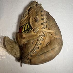 Mizuno World Win Catchers Mitt Glove Professional Model CE-7PS Super Flex. Fixed Price $140.00.