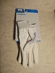 Easton Hyperlite Women's Fastpitch Batting Gloves Size Small. Fixed Price $10.00.