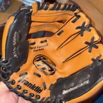 Franklin 4609 1/2" 9.5" Baseball Glove Mitt Right Hand Throw Durabond Lacing. Fixed Price $6.00.