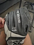 Mizuno Prospect Series Baseball Glove. Model 1150, Lht. 11.50 Inches. Fixed Price $12.99.