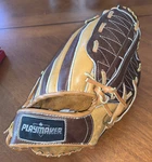 Canadian Tire Playmaker Youth 11.5 Rht Baseball Glove 80-3068-0. Fixed Price $19.20.