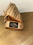 Nesco 8040 Top Grain Cowhide Baseball Glove Youth Left Hand. Fixed Price $15.00.