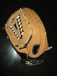 Mizuno Classic Gcf 1250 Fastpitch Softball Glove 12.5" - Lh (left Hand Throw). Fixed Price $179.99.