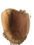Rawlings RBG4 Baseball Glove Rht 13 Fastback Excellent Condition. Fixed Price $24.99.