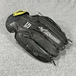 Mizuno 12.5 Inch Fastpitch Softball Glove Left Hand Black Surefit Lht GSP1256D2. Fixed Price $24.99.