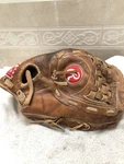 Rawlings Usa Heritage Series XFG140S Baseball Softball Glove Right Throw. Fixed Price $150.00.
